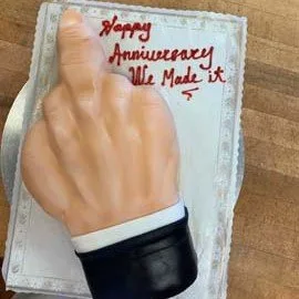 New Orleans Louisiana Give the Finger Custom cake