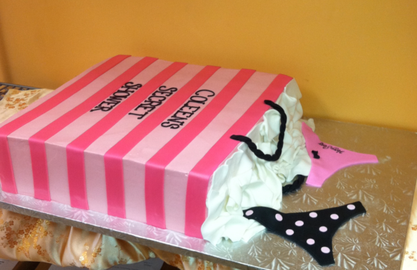 laying down cake
